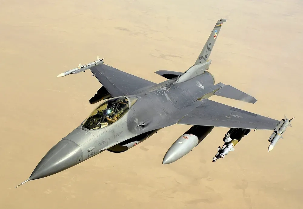 F16 Jet Fighter