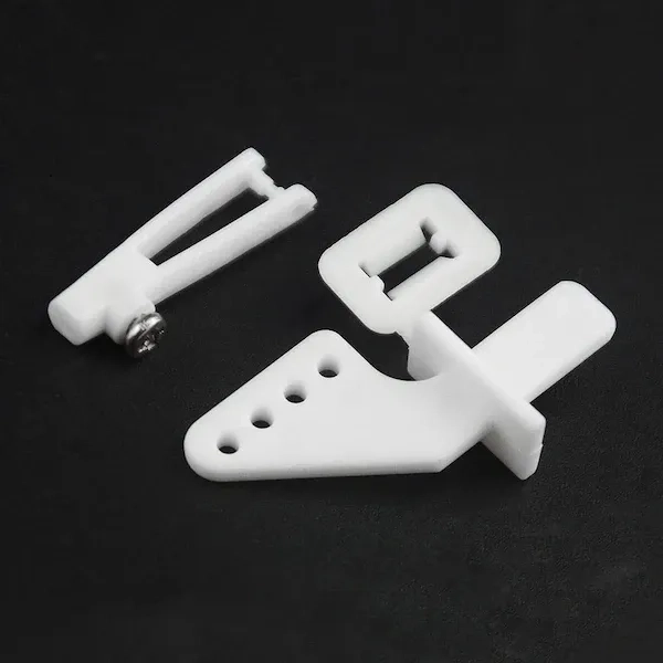Control surfaces horns