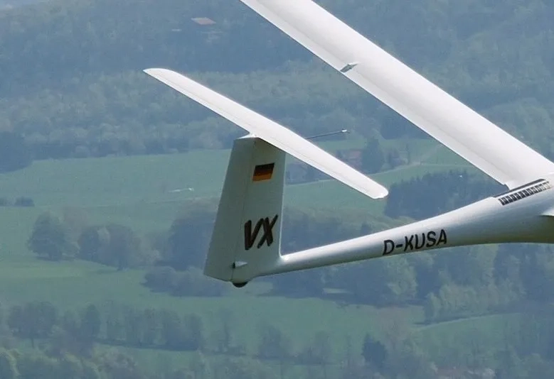 schleicher-ASH-31 Glider-tail