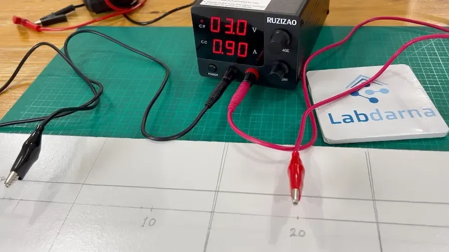 voltage_reading_at_20cm_of_wire.