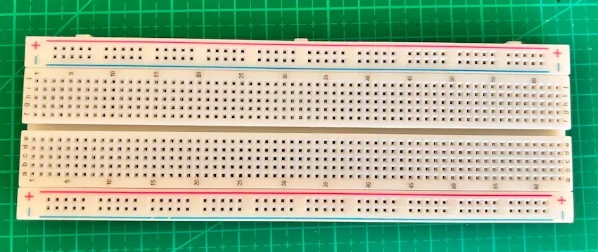 breadboard gird on green canvas